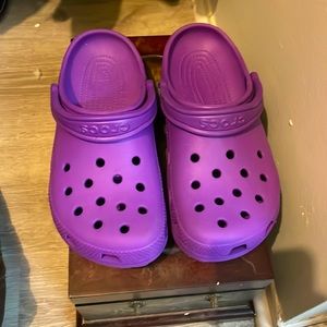 Women’s size 8 purple crocs